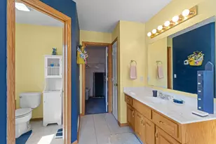1484 Riverbluff Dr, Hastings, MN 55033 - Photo 35