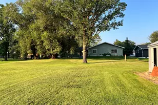 2689 and 2688 Oak Loop NW, Baudette, MN 56623 - Photo 3