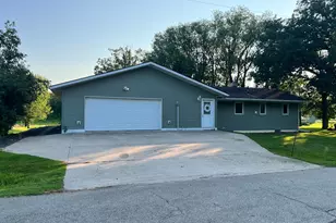 2689 and 2688 Oak Loop NW, Baudette, MN 56623 - Photo 1