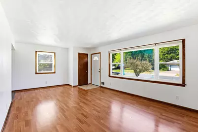6936 Newton Avenue N, Brooklyn Center, MN 55430 - Photo 7