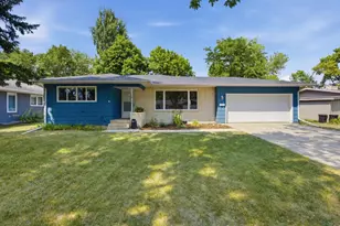 1418 22nd Ave S, Moorhead, MN 56560 - Photo 3