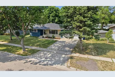 1418 22nd Avenue S, Moorhead, MN 56560 - Photo 1