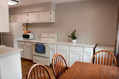 31 Marie Avenue E, West Saint Paul, MN 55118 - Photo 3