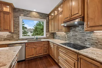 2462 Lone Eagle Trail, Woodbury, MN 55129 - Photo 21