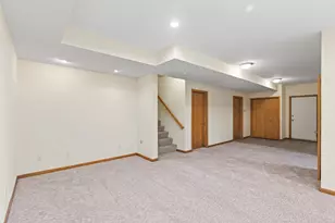 9848 Oak Shore Dr, Lakeville, MN 55044 - Photo 11