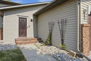 2622 29th Ave S, Moorhead, MN 56560 - Photo 3