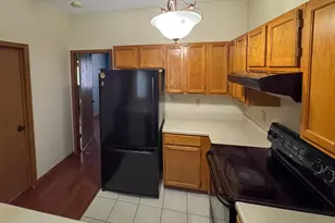 17562 Pond Cir, Eden Prairie, MN 55346 - Photo 7