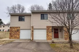 17562 Pond Cir, Eden Prairie, MN 55346 - Photo 1