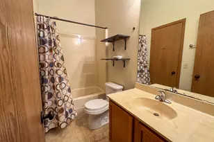 17562 Pond Cir, Eden Prairie, MN 55346 - Photo 5
