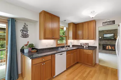 1025 129th Avenue NE, Blaine, MN 55434 - Photo 3