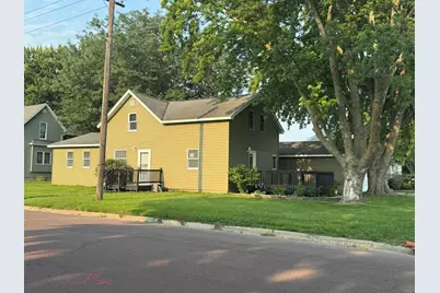 291 1st Street NW, Wells, MN 56097 - Photo 3
