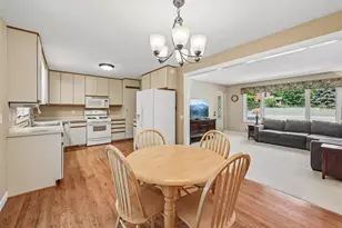 6360 Forest Cir, Chanhassen, MN 55331 - Photo 9