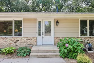 6360 Forest Cir, Chanhassen, MN 55331 - Photo 3
