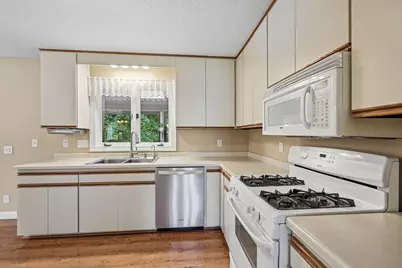 6360 Forest Circle, Chanhassen, MN 55331 - Photo 13