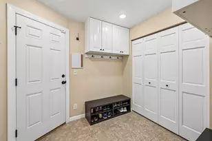 6360 Forest Cir, Chanhassen, MN 55331 - Photo 29