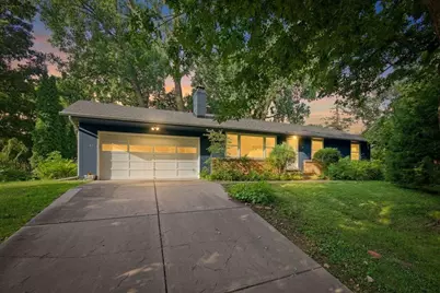148 Ridgeview Lane, Wayzata, MN 55391 - Photo 1