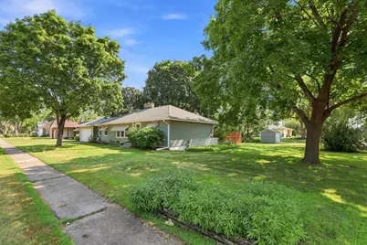 8 6th Avenue NE, Osseo, MN 55369 - Photo 5