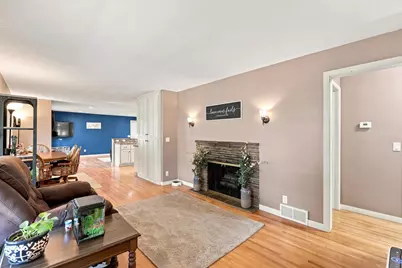 8 6th Avenue NE, Osseo, MN 55369 - Photo 11