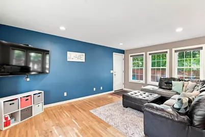 8 6th Avenue NE, Osseo, MN 55369 - Photo 9
