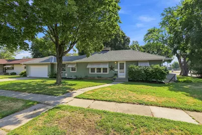 8 6th Avenue NE, Osseo, MN 55369 - Photo 3