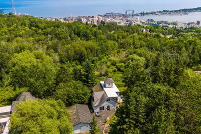 805 W 10th Street, Duluth, MN 55806 - Photo 17