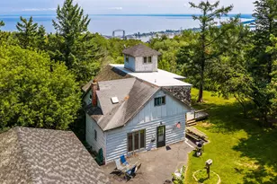 805 W 10th St, Duluth, MN 55806 - Photo 1