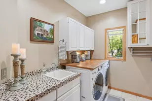 1021 Wildwood Way, Chaska, MN 55318 - Photo 43