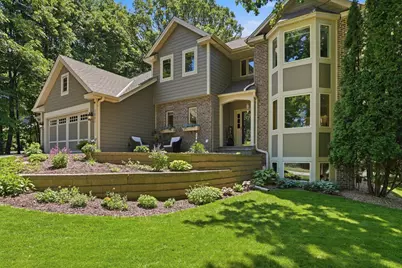 1021 Wildwood Way, Chaska, MN 55318 - Photo 3