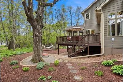 1021 Wildwood Way, Chaska, MN 55318 - Photo 51