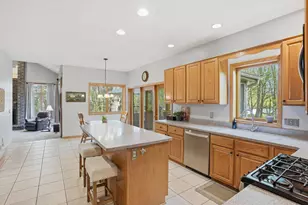 1021 Wildwood Way, Chaska, MN 55318 - Photo 15
