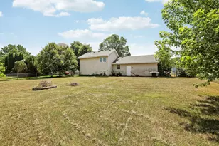 6168 Cougar Trail, North Branch, MN 55056 - Photo 19