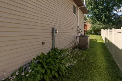 619 Chalet Drive NW, Rochester, MN 55901 - Photo 37