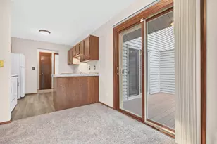 9774 Dorset Ln, Eden Prairie, MN 55347 - Photo 15