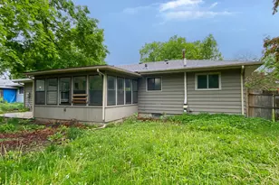 315 Charles St SW, Hutchinson, MN 55350 - Photo 13
