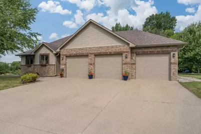 120 Sunburst Circle, Mankato, MN 56001 - Photo 3