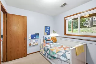 14202 Towers Ln, Eden Prairie, MN 55347 - Photo 21