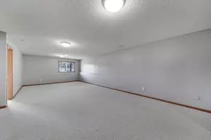7633 Fox Creek Ct, Greenfield, MN 55373 - Photo 25