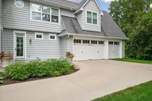 619 Gardner St, Wayzata, MN 55391 - Photo 57