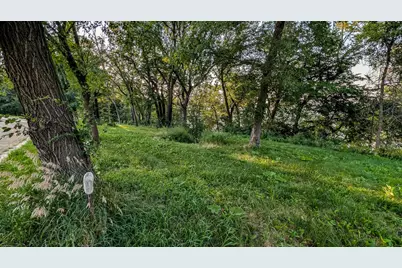 1705 Oakwood Terrace, Albert Lea, MN 56007 - Photo 9