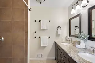 8607 Shiloh Ct, Eden Prairie, MN 55347 - Photo 19