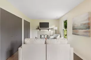8607 Shiloh Ct, Eden Prairie, MN 55347 - Photo 27