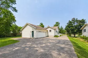417 Countryside Dr SE, Montgomery, MN 56069 - Photo 21