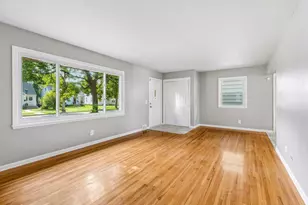 3845 Vera Cruz Ave N, Robbinsdale, MN 55422 - Photo 3