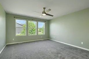 5581 Yucca Ln N, Plymouth, MN 55446 - Photo 15