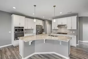 5581 Yucca Ln N, Plymouth, MN 55446 - Photo 9