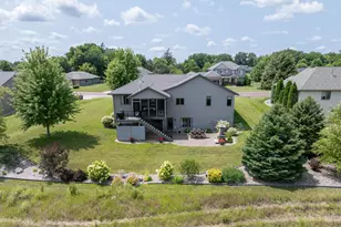 121 Grovebrook Drive, Mankato, MN 56001 - Photo 73