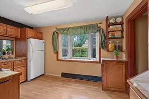 835 W 2nd St, Rush City, MN 55069 - Photo 5