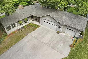 302 N 9th St, Montevideo, MN 56265 - Photo 5