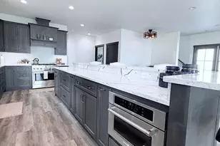 1084 W Lake Dr, Detroit Lakes, MN 56501 - Photo 11
