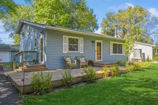 325 Quantico Ln N, Plymouth, MN 55447 - Photo 1